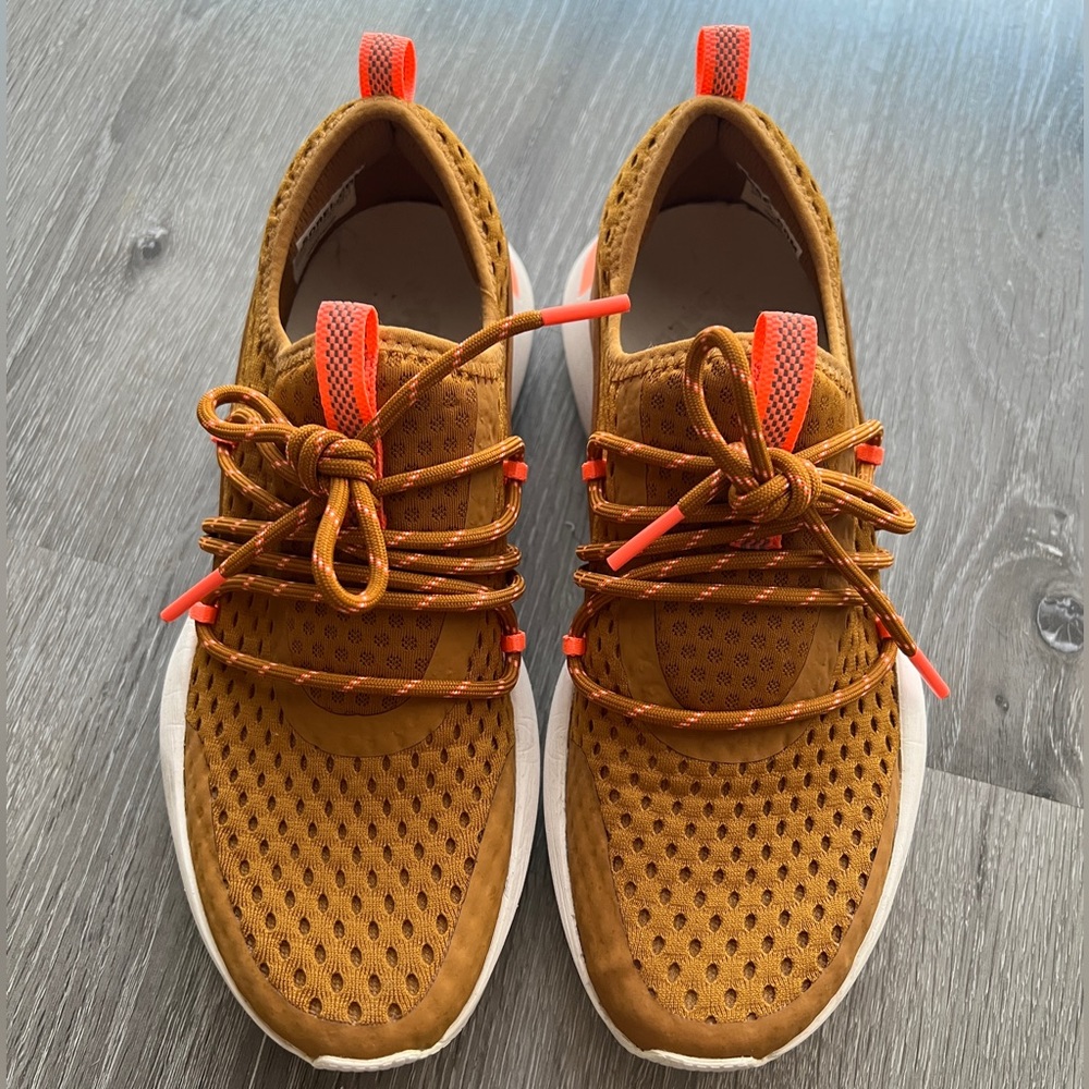 Sorel Impact Lace Sneakers Size 6